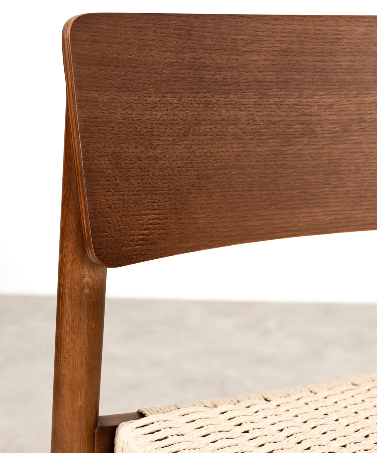 Chaise de salle à manger en bois et corde tressée Ares