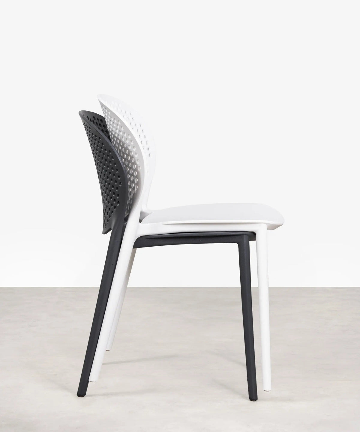 Chaise de salle à manger en polypropylène Dots