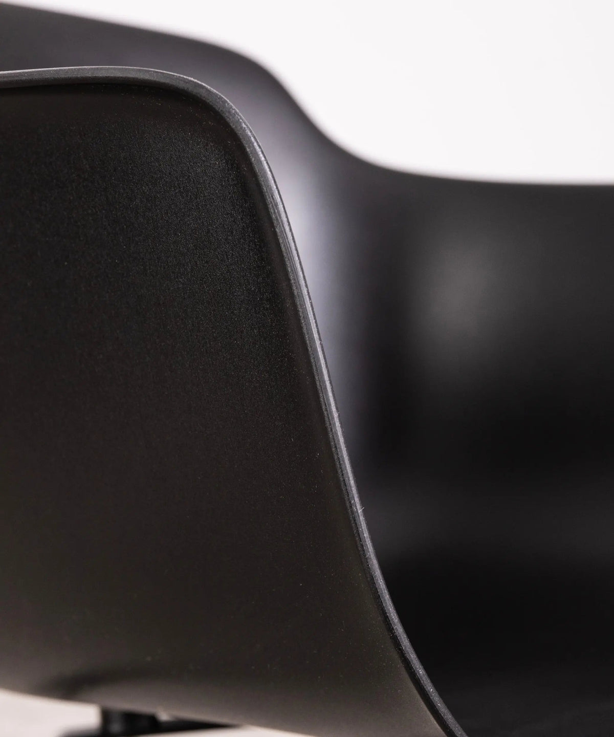 Chaise en Polypropylène et Bois avec Accoudoirs Elon Arms