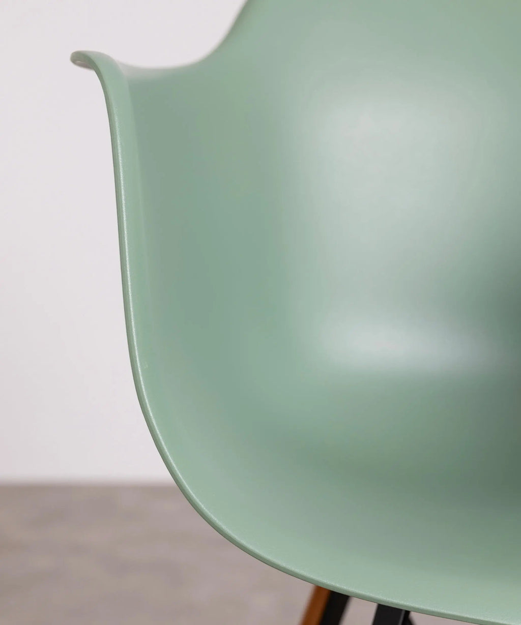 Chaise en Polypropylène et Bois avec Accoudoirs Elon Arms