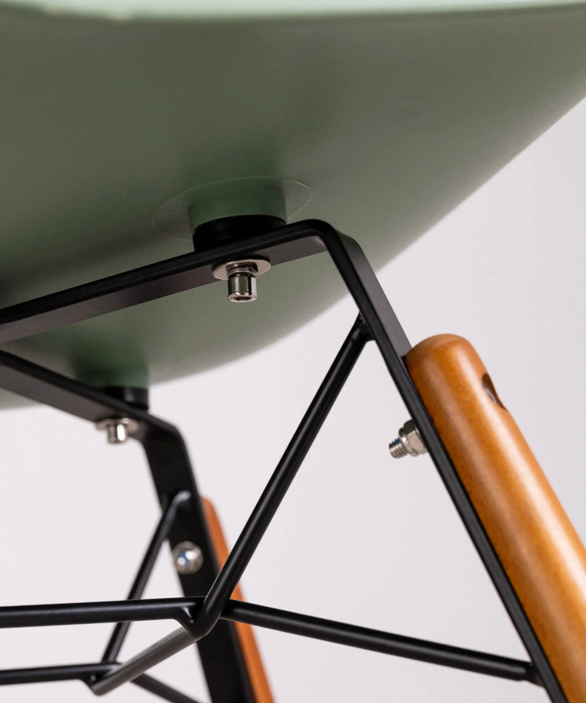 Chaise en Polypropylène et Bois avec Accoudoirs Elon Arms