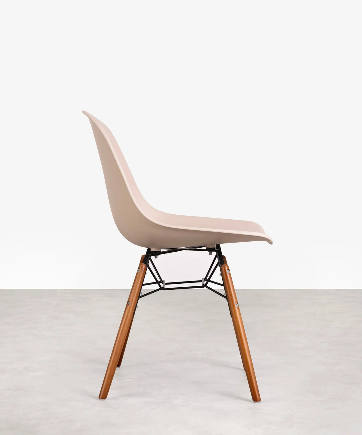 Chaise de salle à manger en polypropylène et bois Elon
