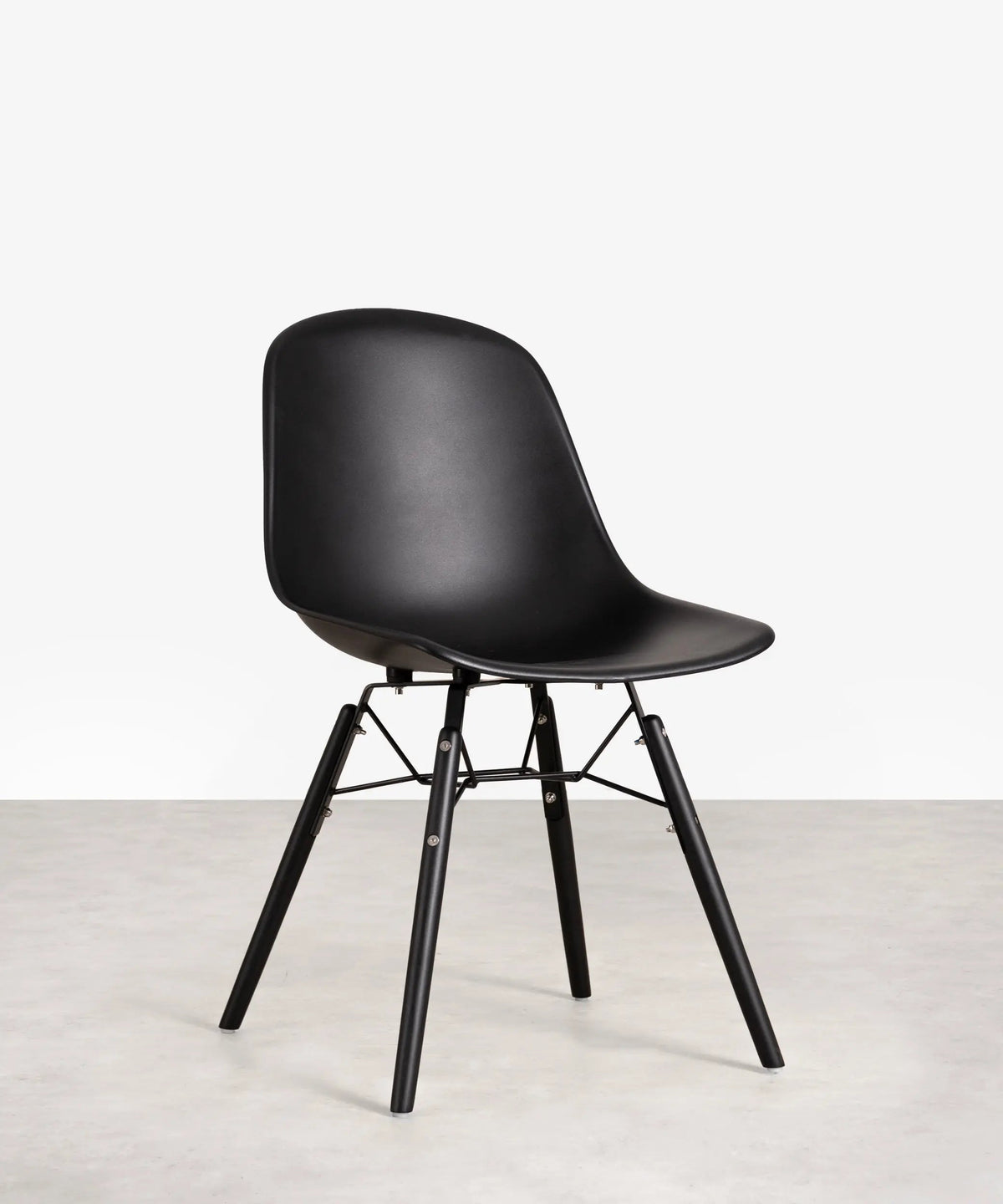 Chaise de salle à manger en polypropylène et bois Elon