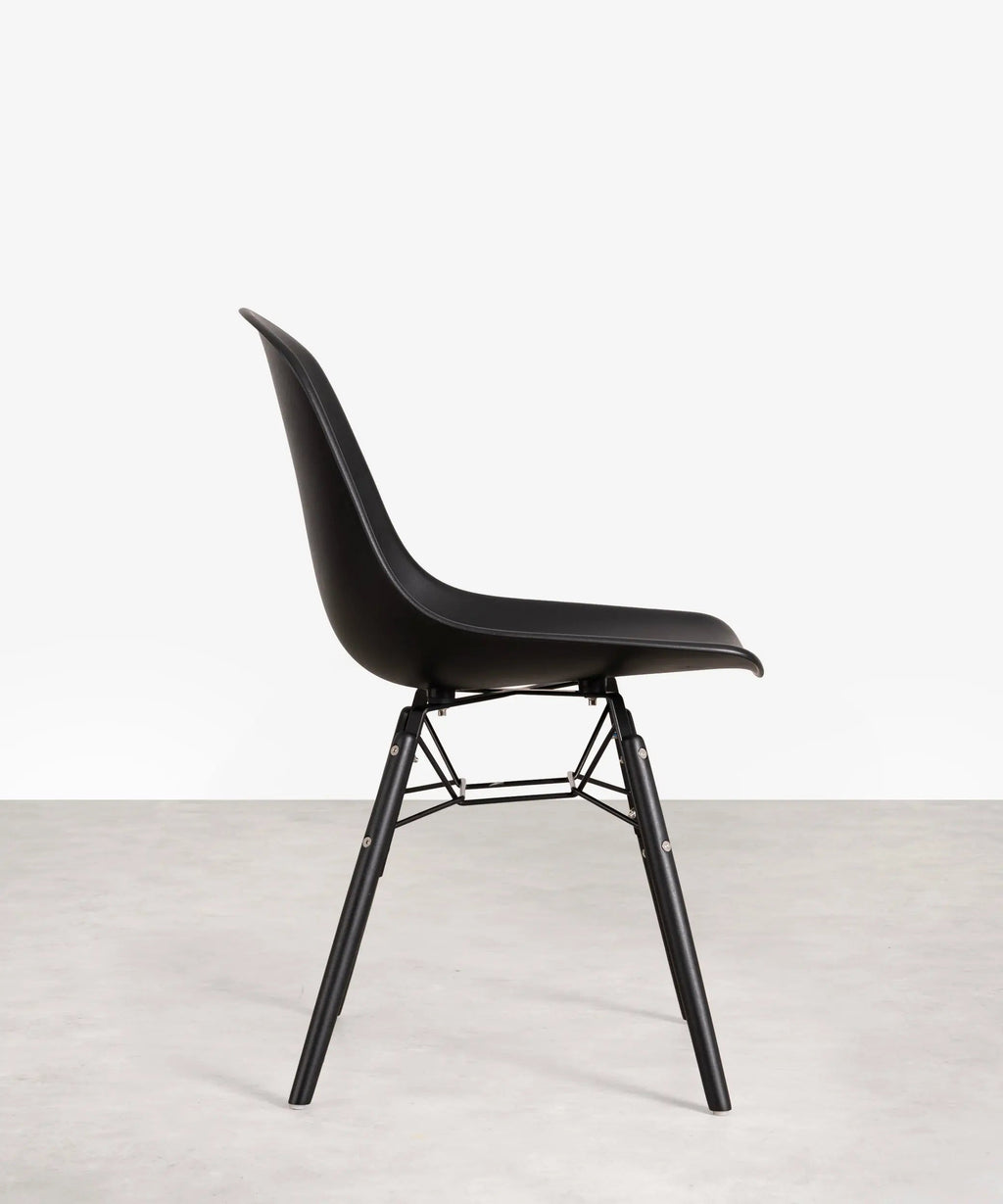 Chaise de salle à manger en polypropylène et bois Elon
