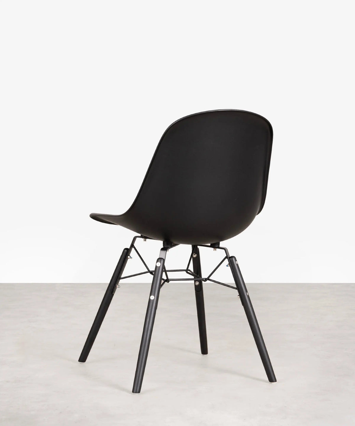 Chaise de salle à manger en polypropylène et bois Elon