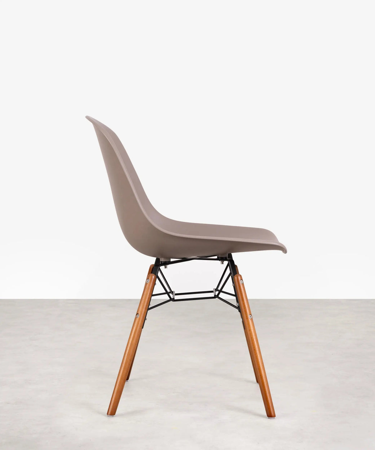Chaise de salle à manger en polypropylène et bois Elon