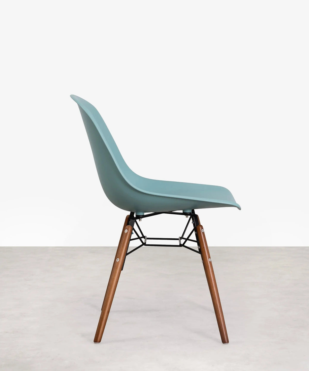 Chaise de salle à manger en polypropylène et bois Elon - Special Edition