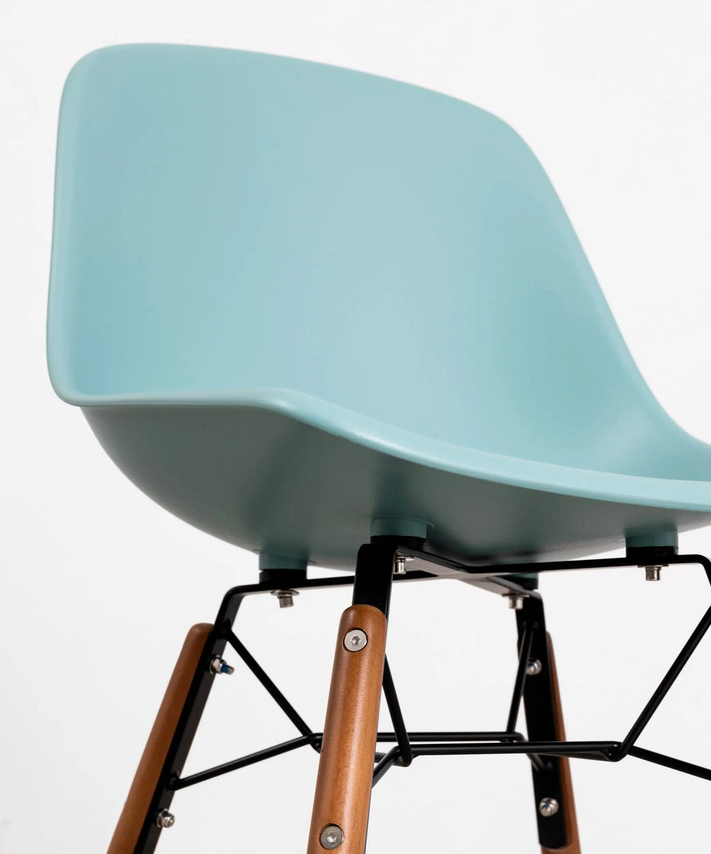Chaise de salle à manger en polypropylène et bois Elon - Special Edition