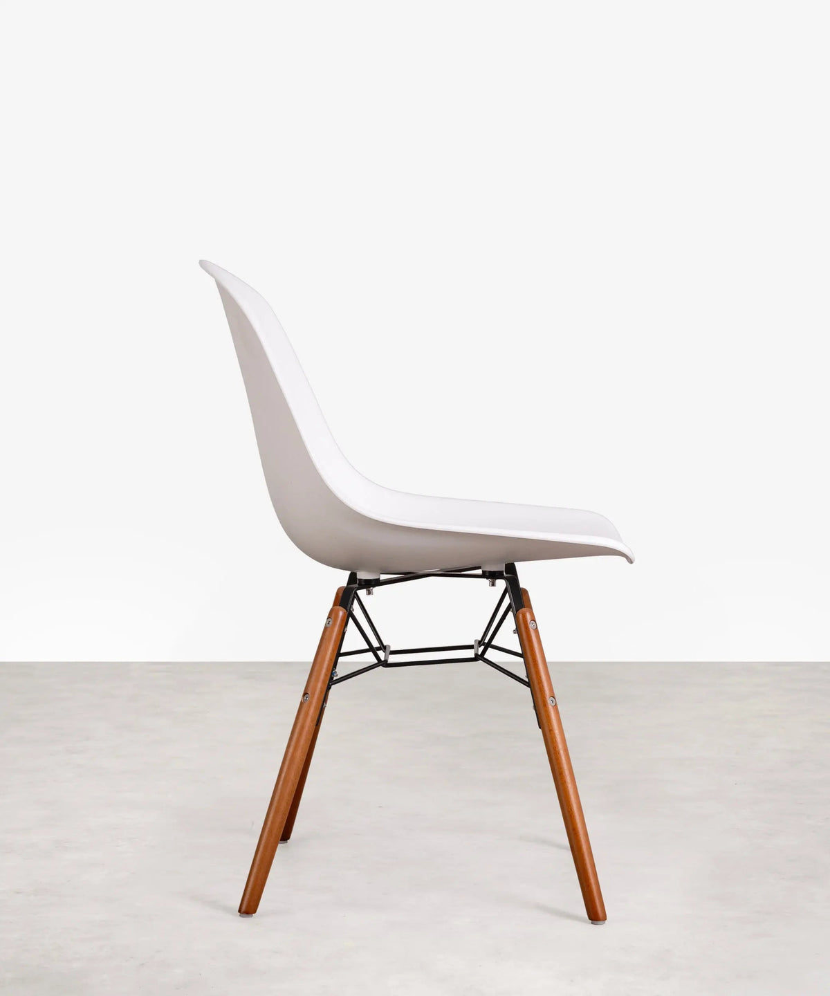 Chaise de salle à manger en polypropylène et bois Elon