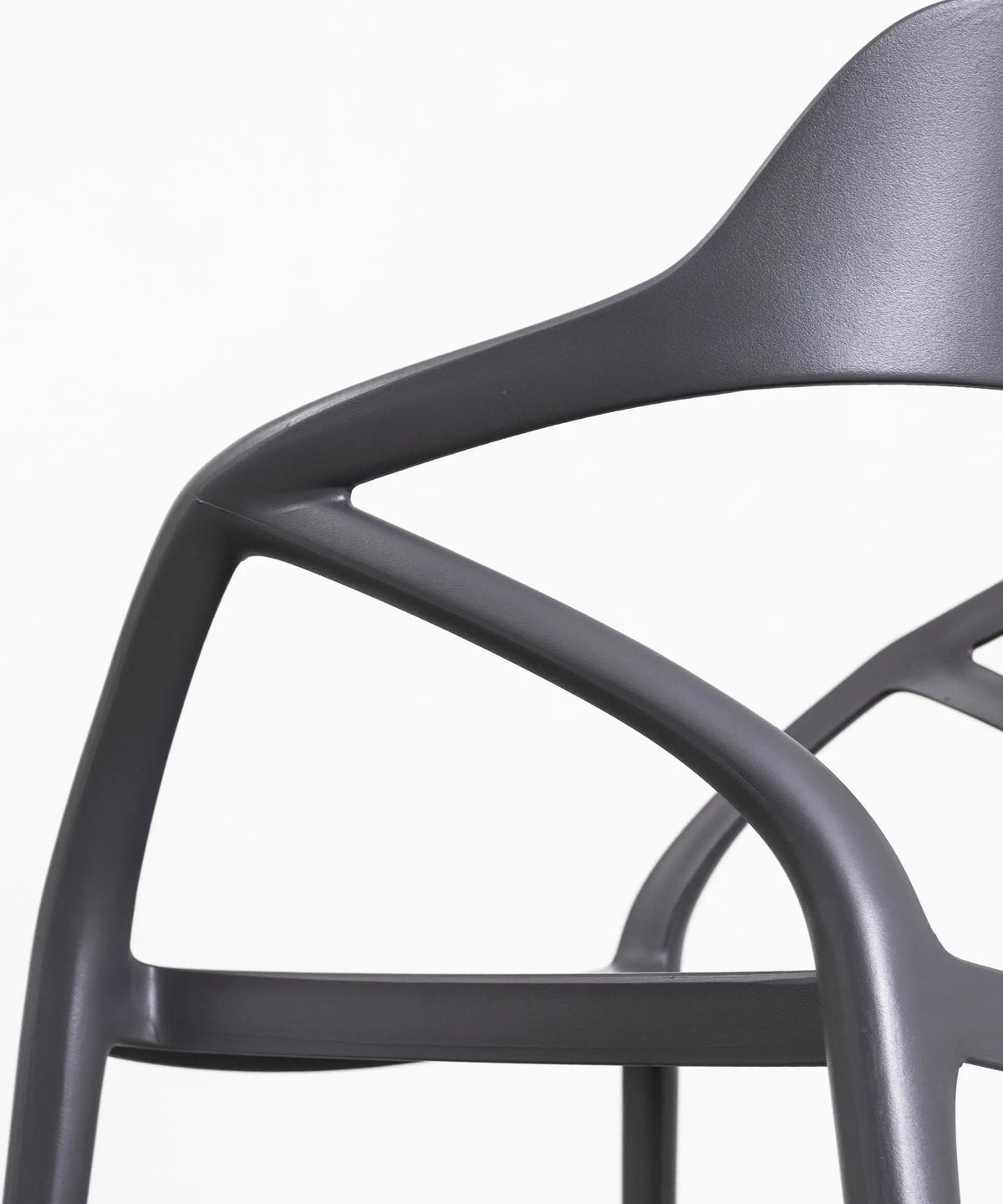 Chaise empilable Grace en polypropylène - Édition Limitée
