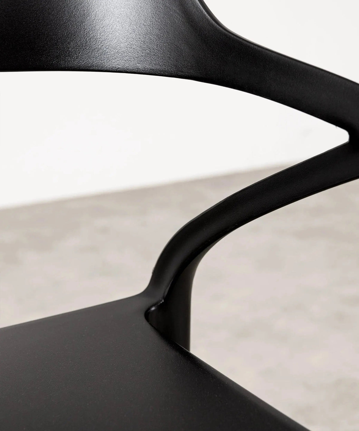 Chaise en polypropylène avec accoudoirs Grace
