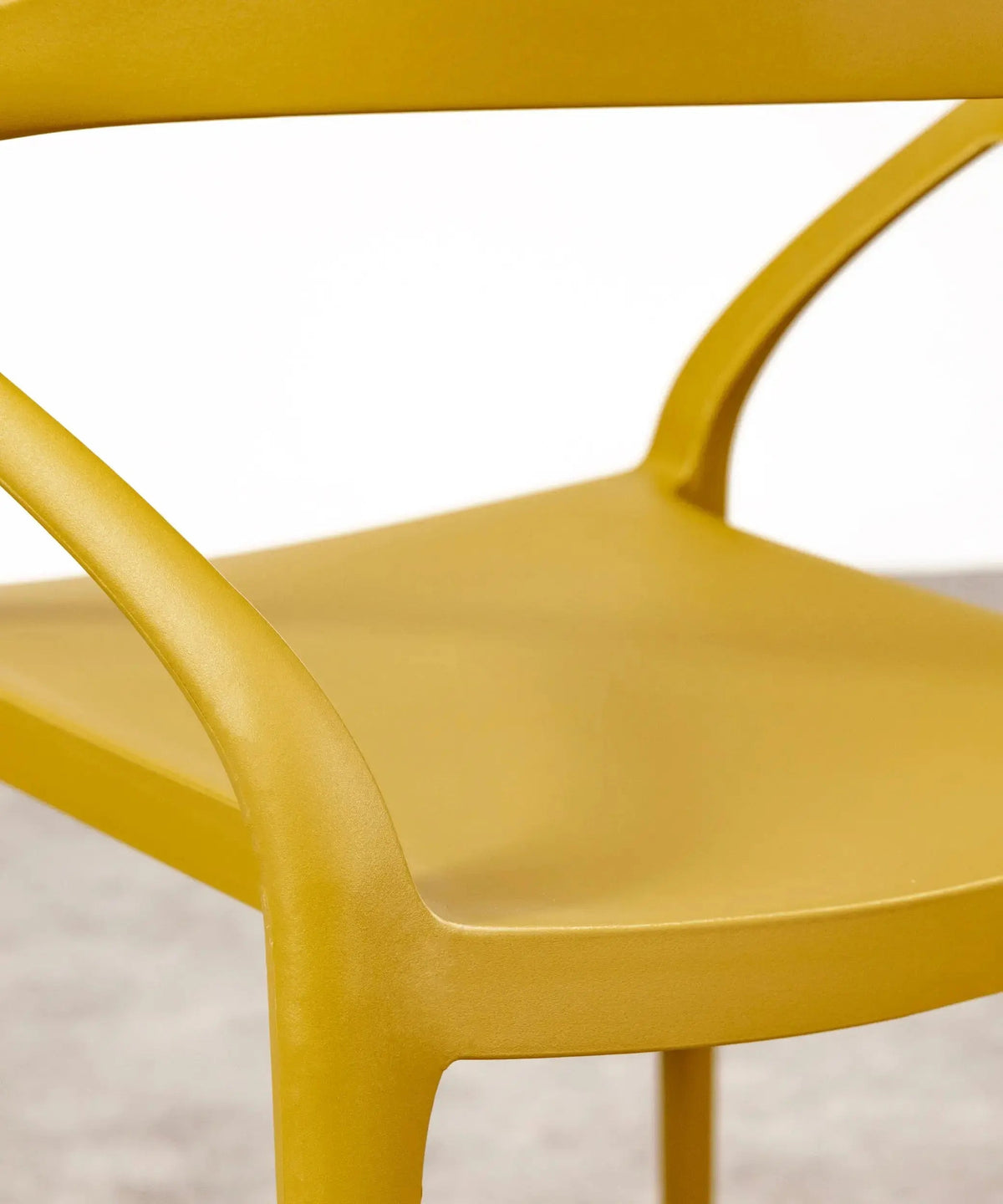 Chaise en polypropylène avec accoudoirs Grace