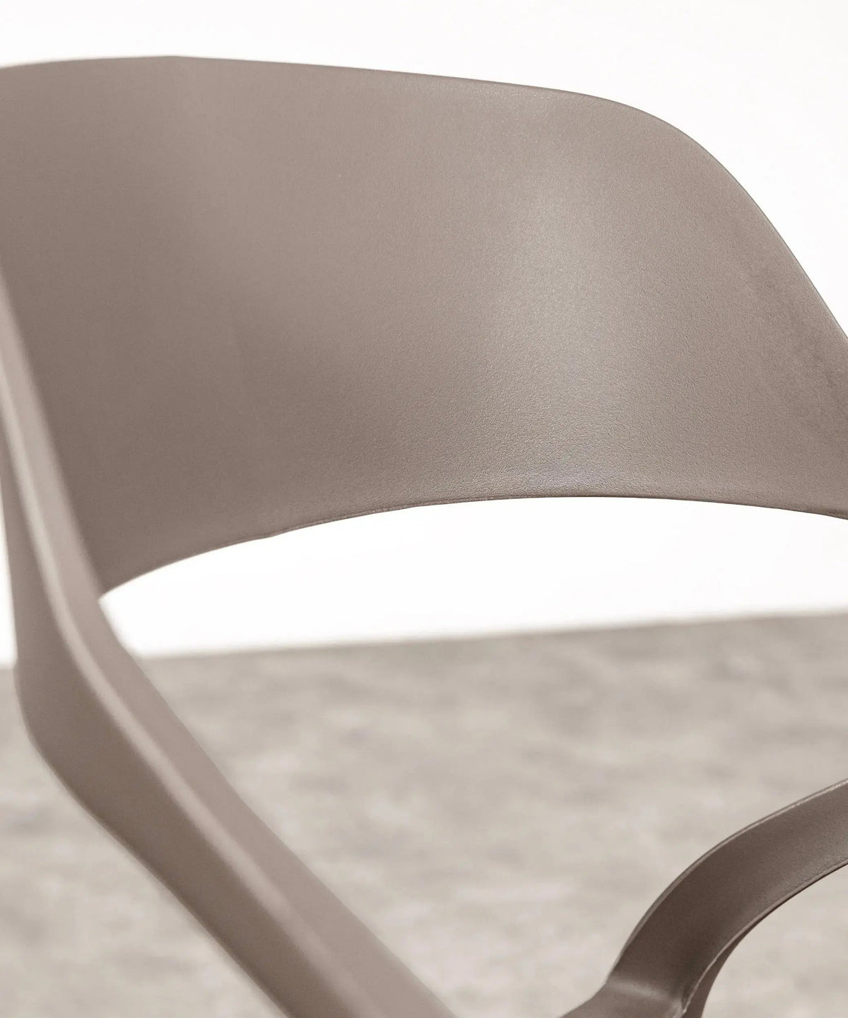 Chaise en polypropylène avec accoudoirs Grace