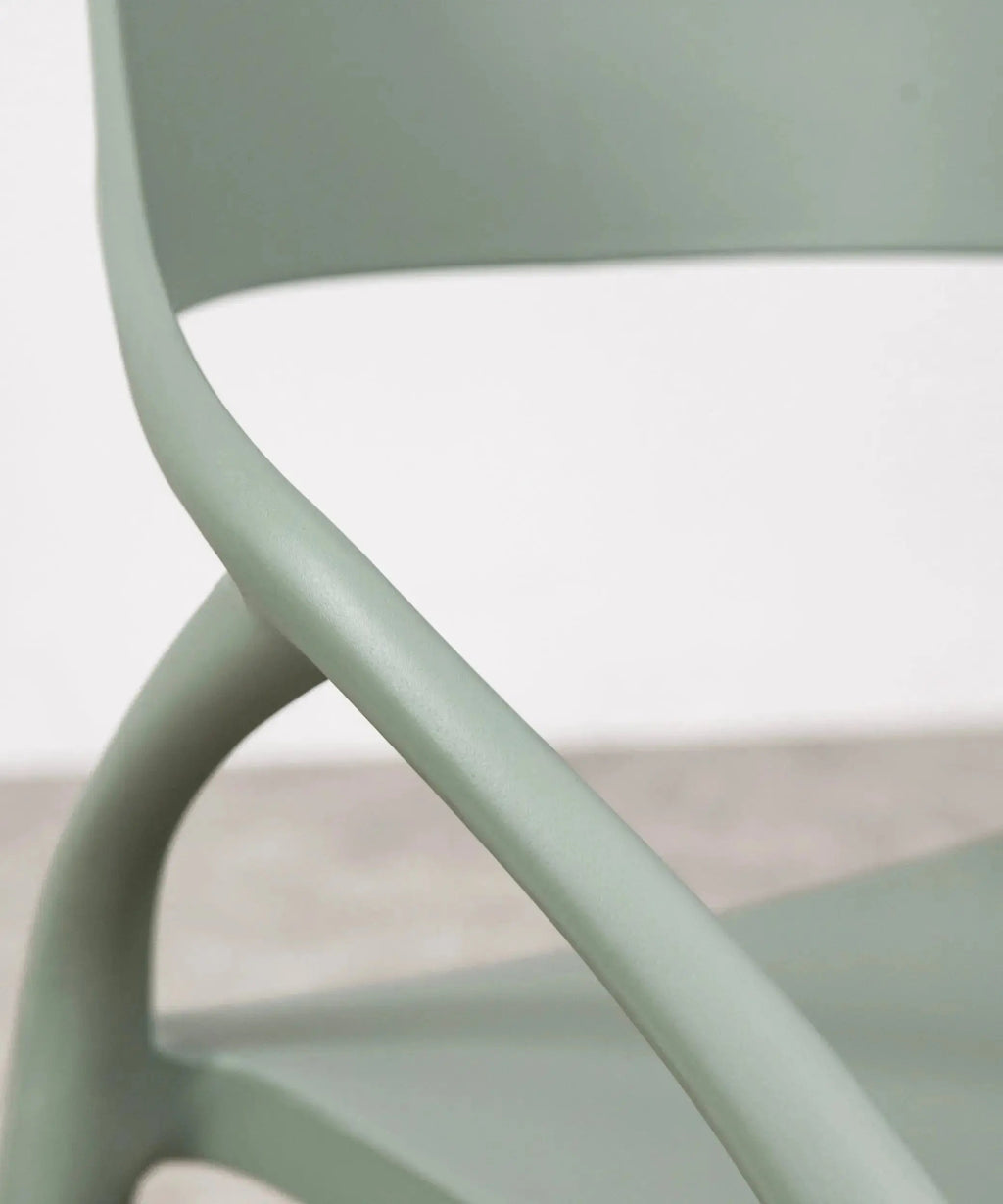 Chaise en polypropylène avec accoudoirs Grace