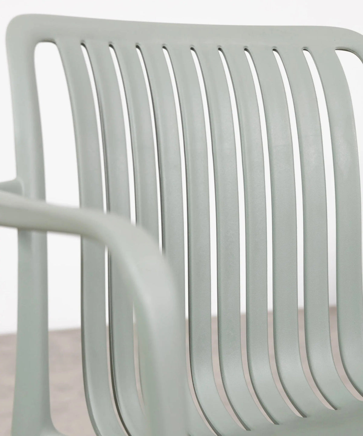 Chaise de salle à manger en polypropylène Kora Arms