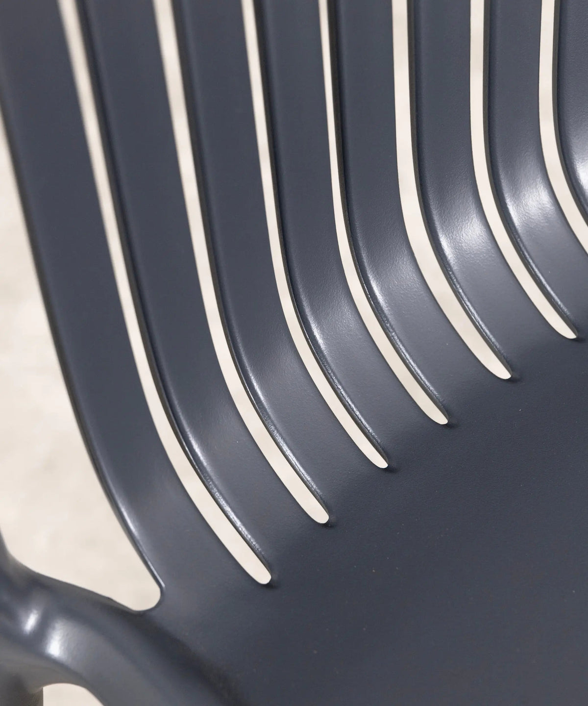 Chaise de salle à manger en polypropylène Kora Arms