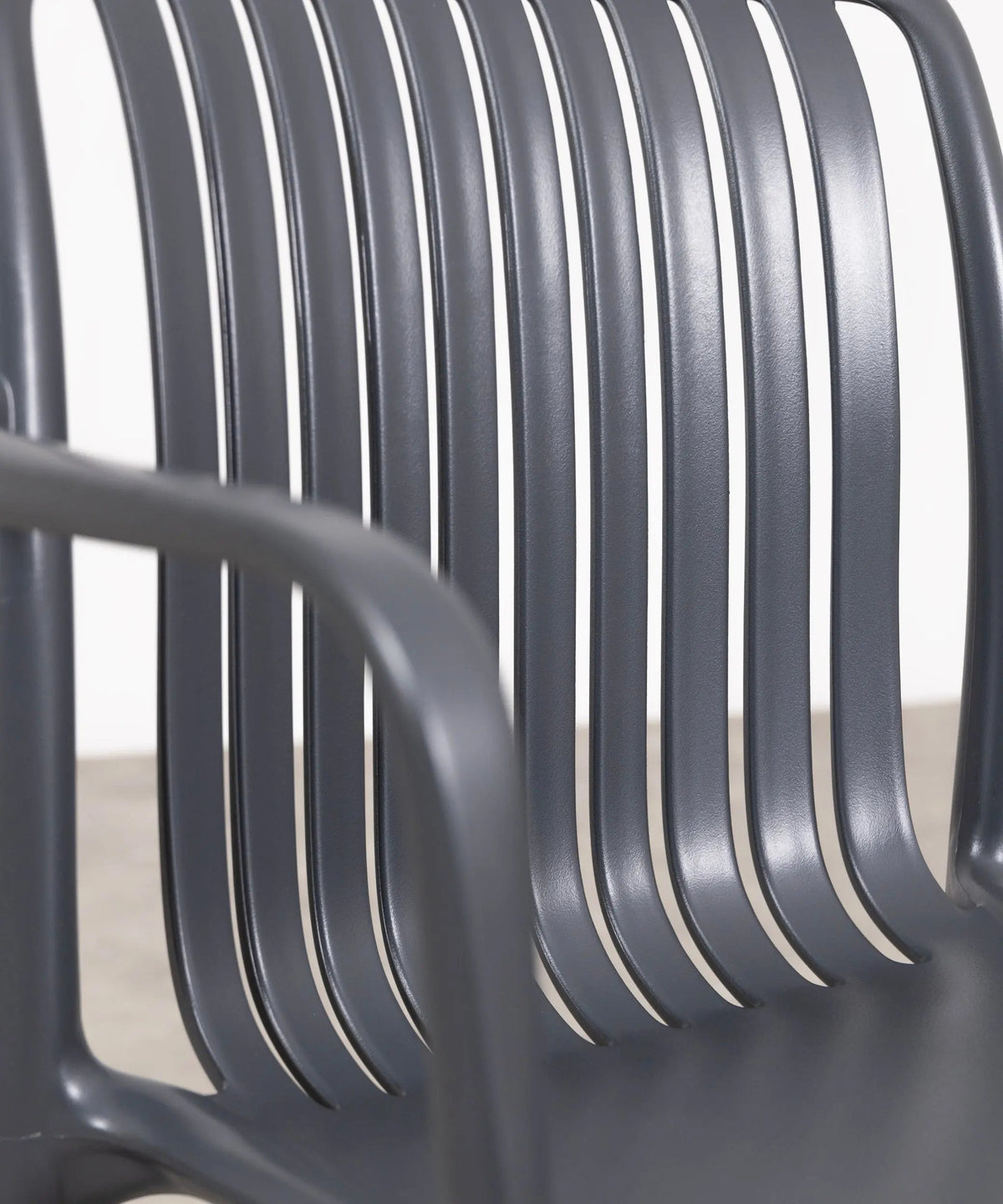 Chaise de salle à manger en polypropylène Kora Arms