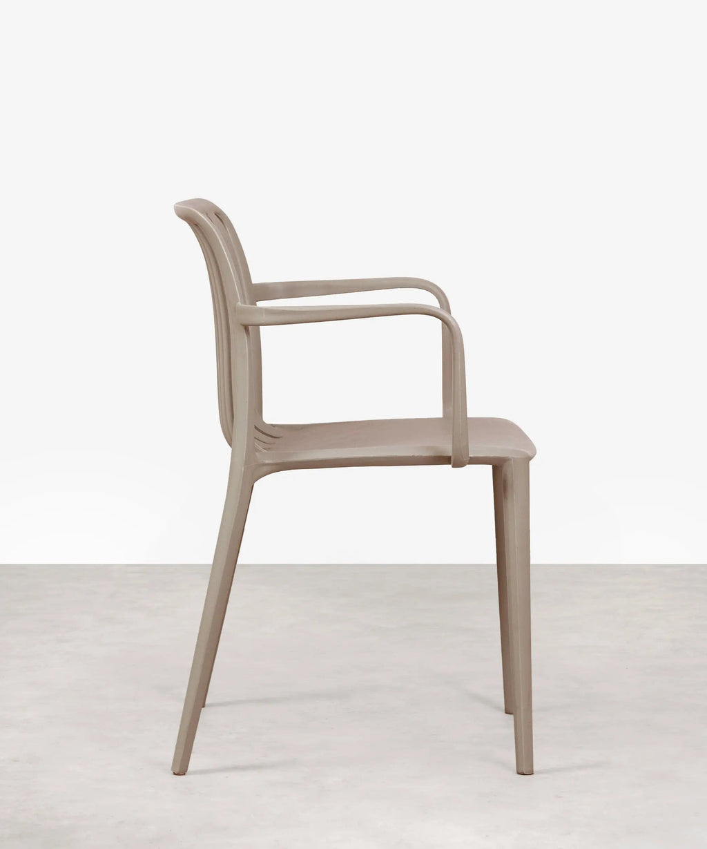 Chaise de salle à manger en polypropylène Kora Arms