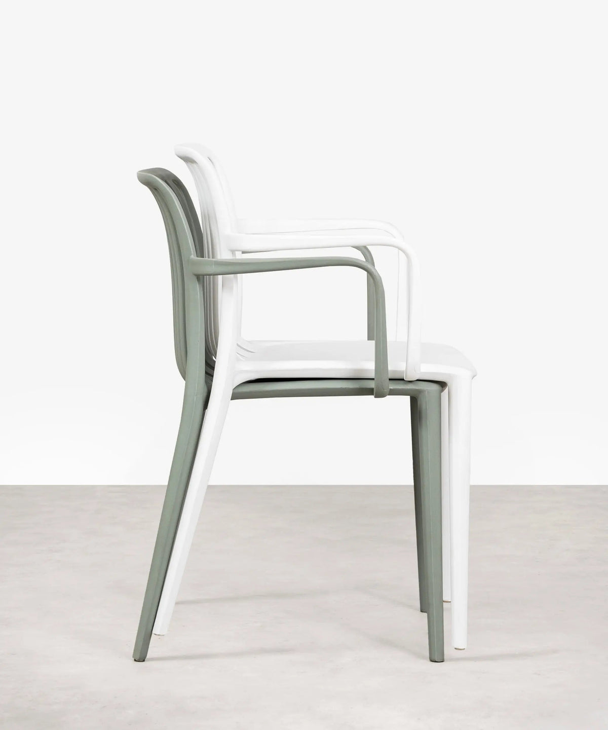 Chaise de salle à manger en polypropylène Kora Arms