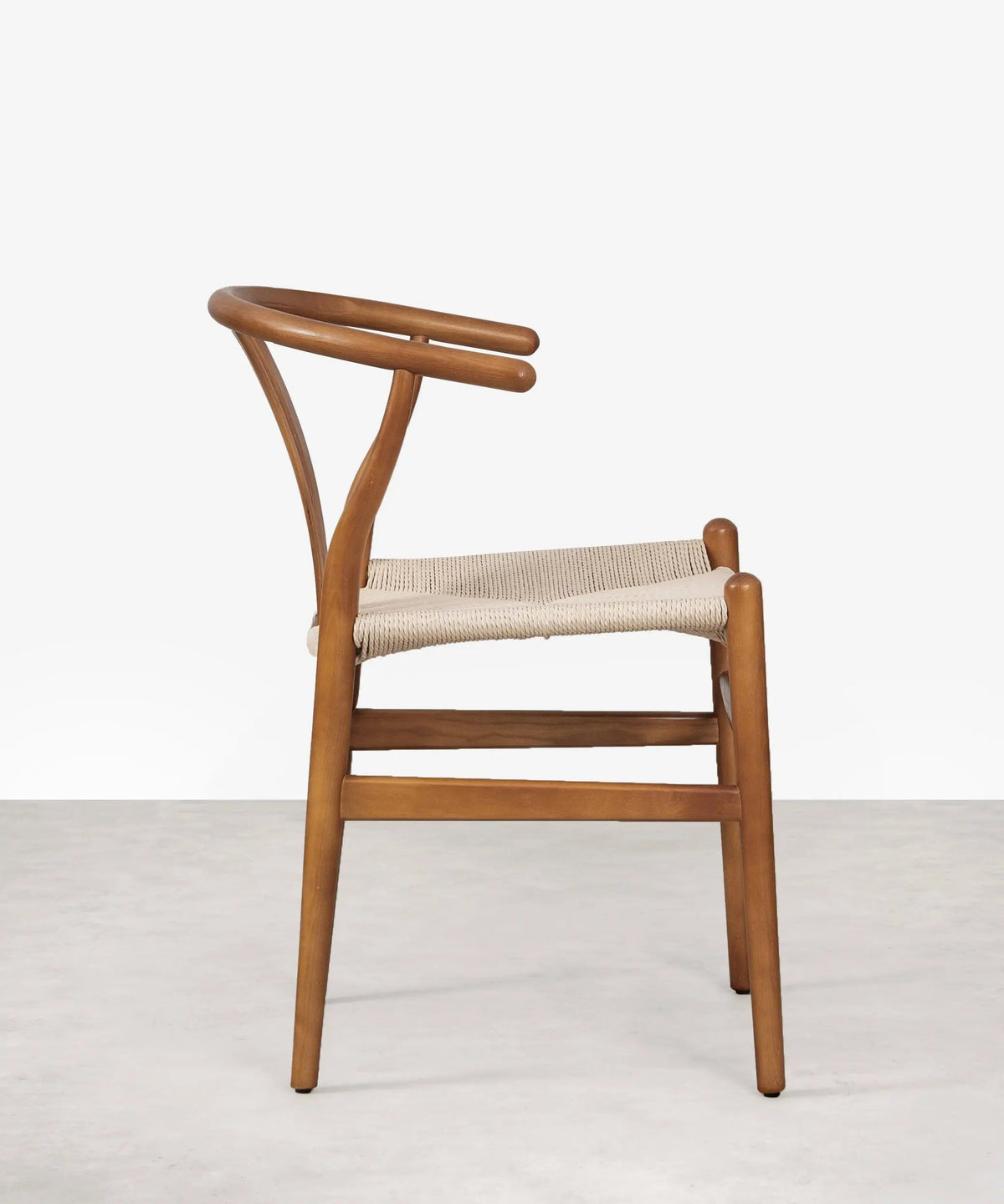 Chaise de salle à manger en bois et corde tressée Leena