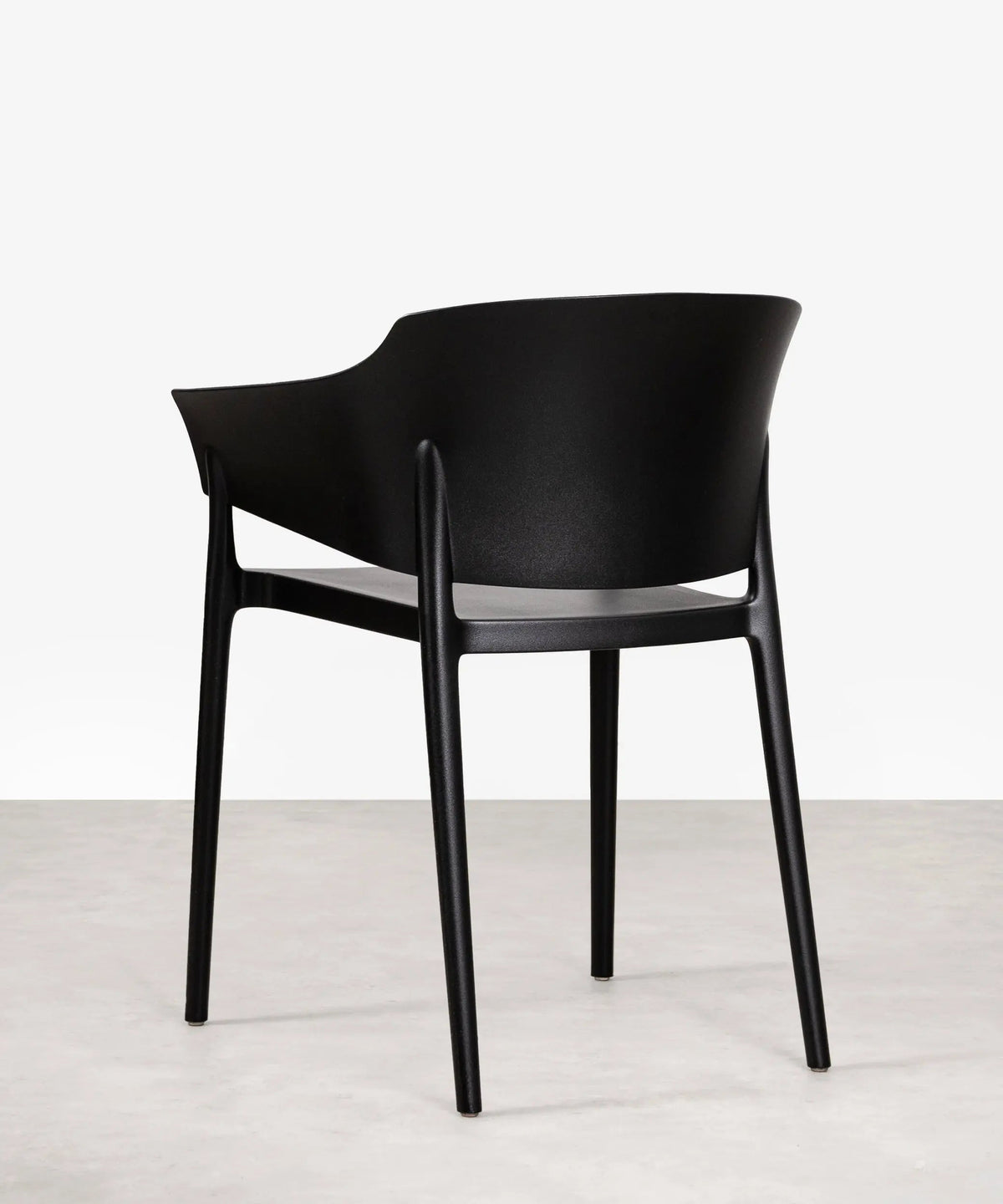Chaise empilable en polypropylène avec accoudoirs Liam