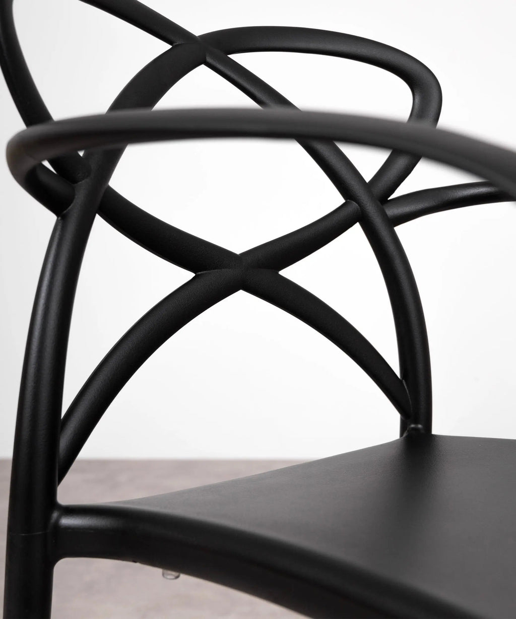 Chaise en polypropylène avec accoudoirs Maestro Arms