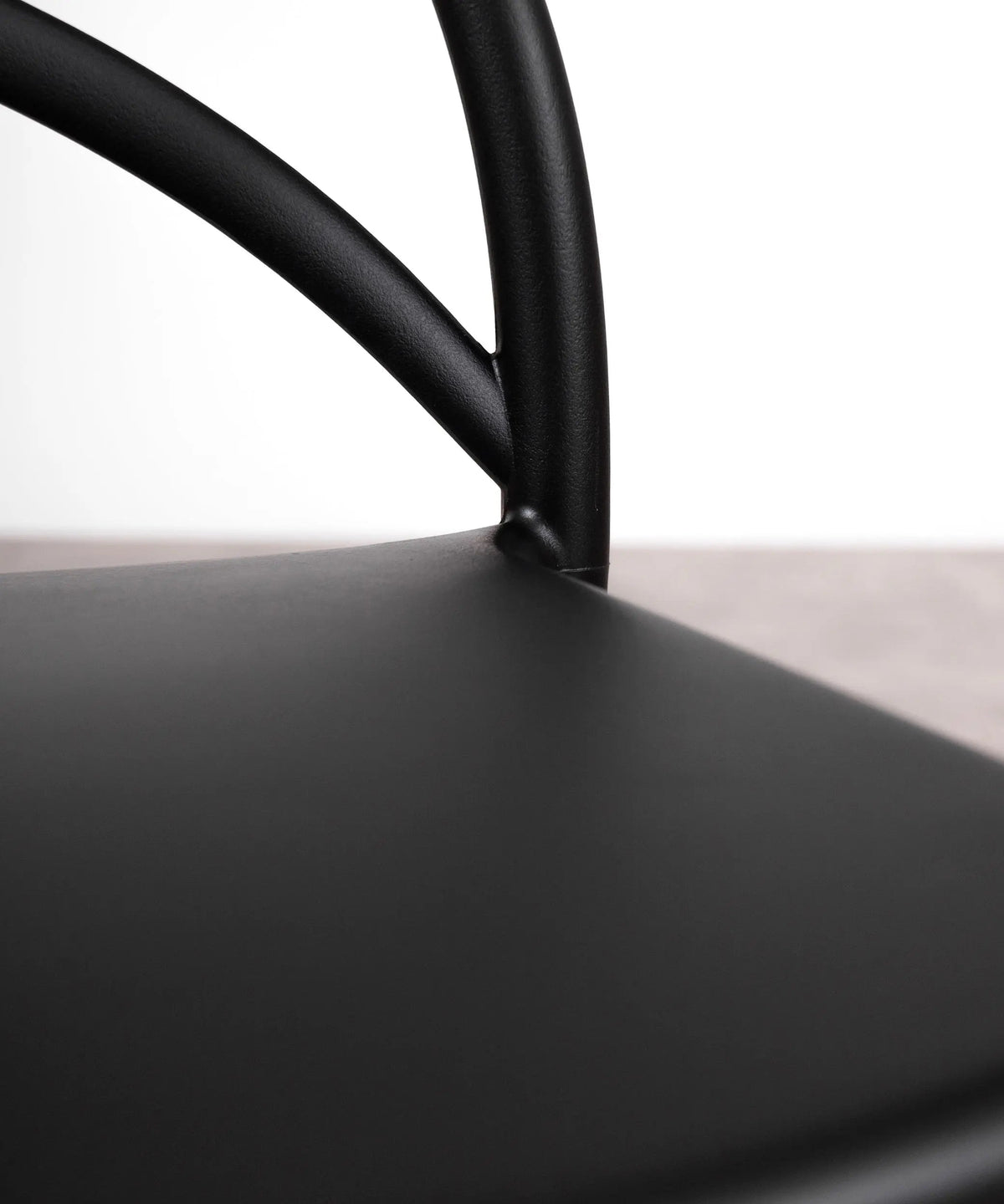 Chaise en polypropylène avec accoudoirs Maestro Arms