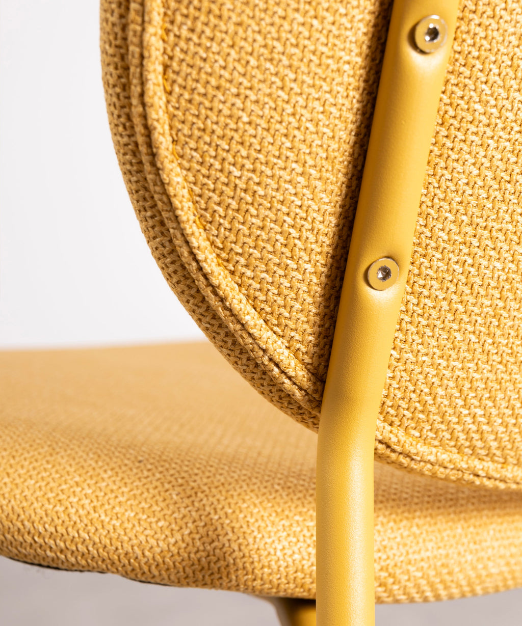 Chaise de salle à manger en tissu et métal Maruchi