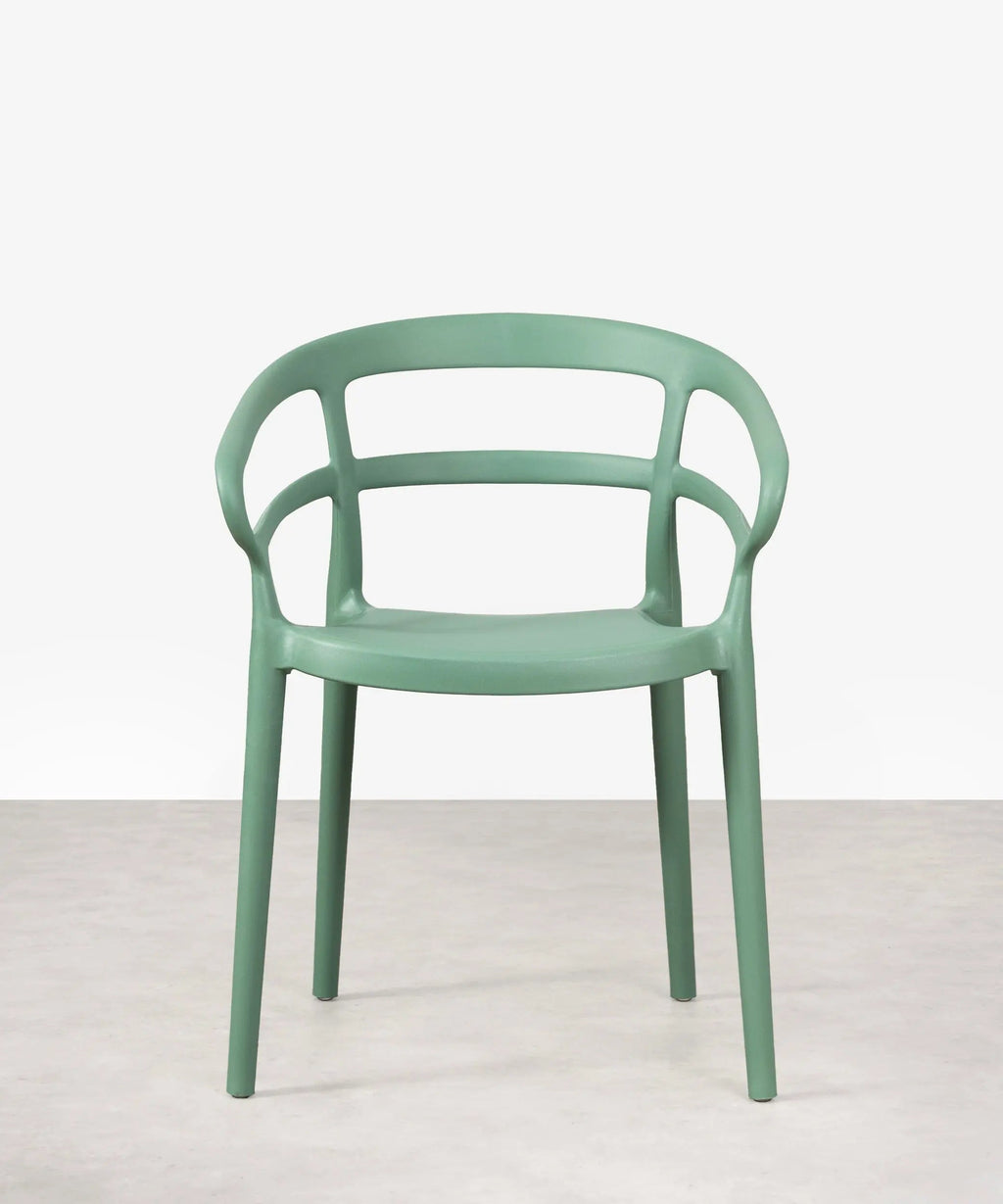 Chaise empilable en polypropylène avec accoudoirs Nil