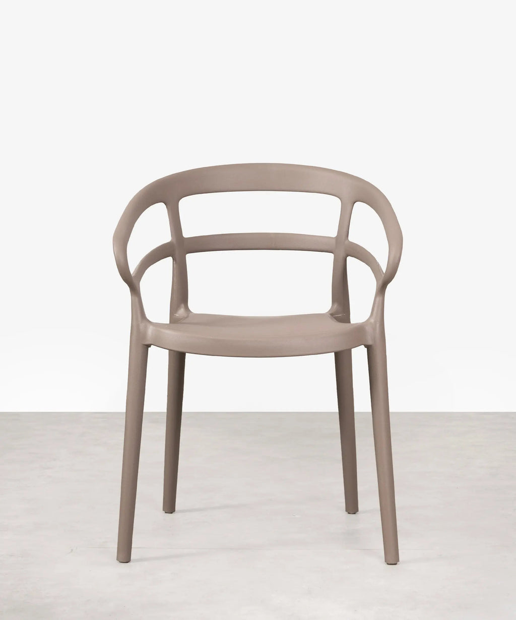 Chaise empilable en polypropylène avec accoudoirs Nil