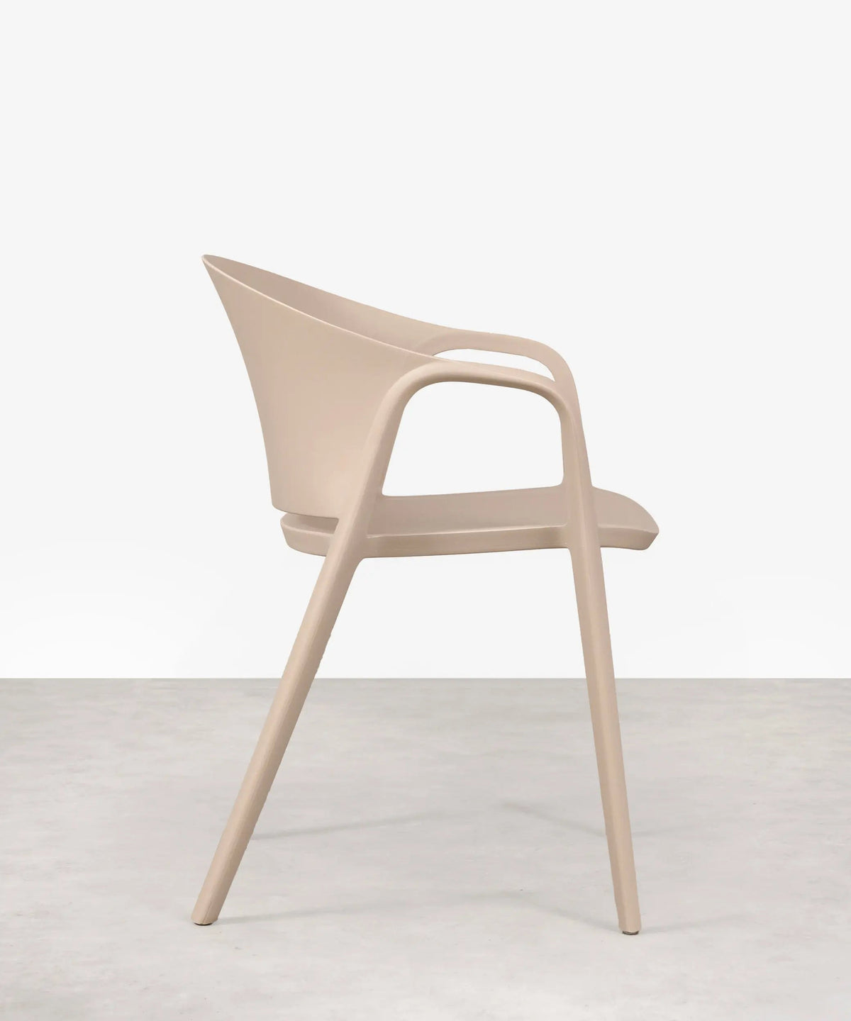Chaise en polypropylène avec accoudoirs Pippa