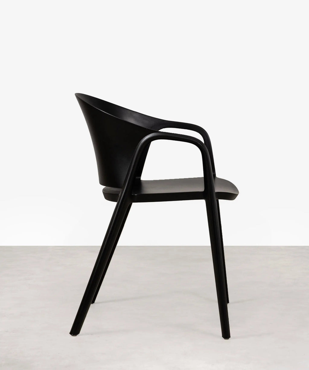 Chaise en polypropylène avec accoudoirs Pippa