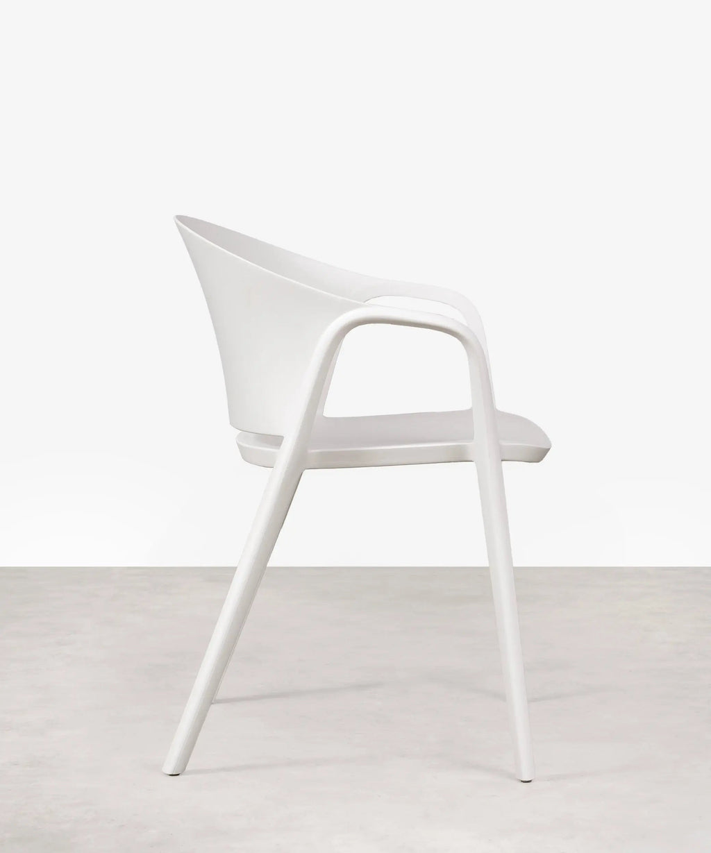 Chaise en polypropylène avec accoudoirs Pippa
