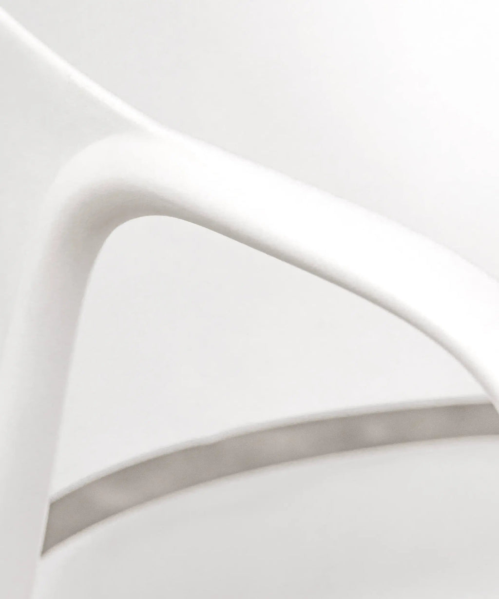 Chaise en polypropylène avec accoudoirs Pippa