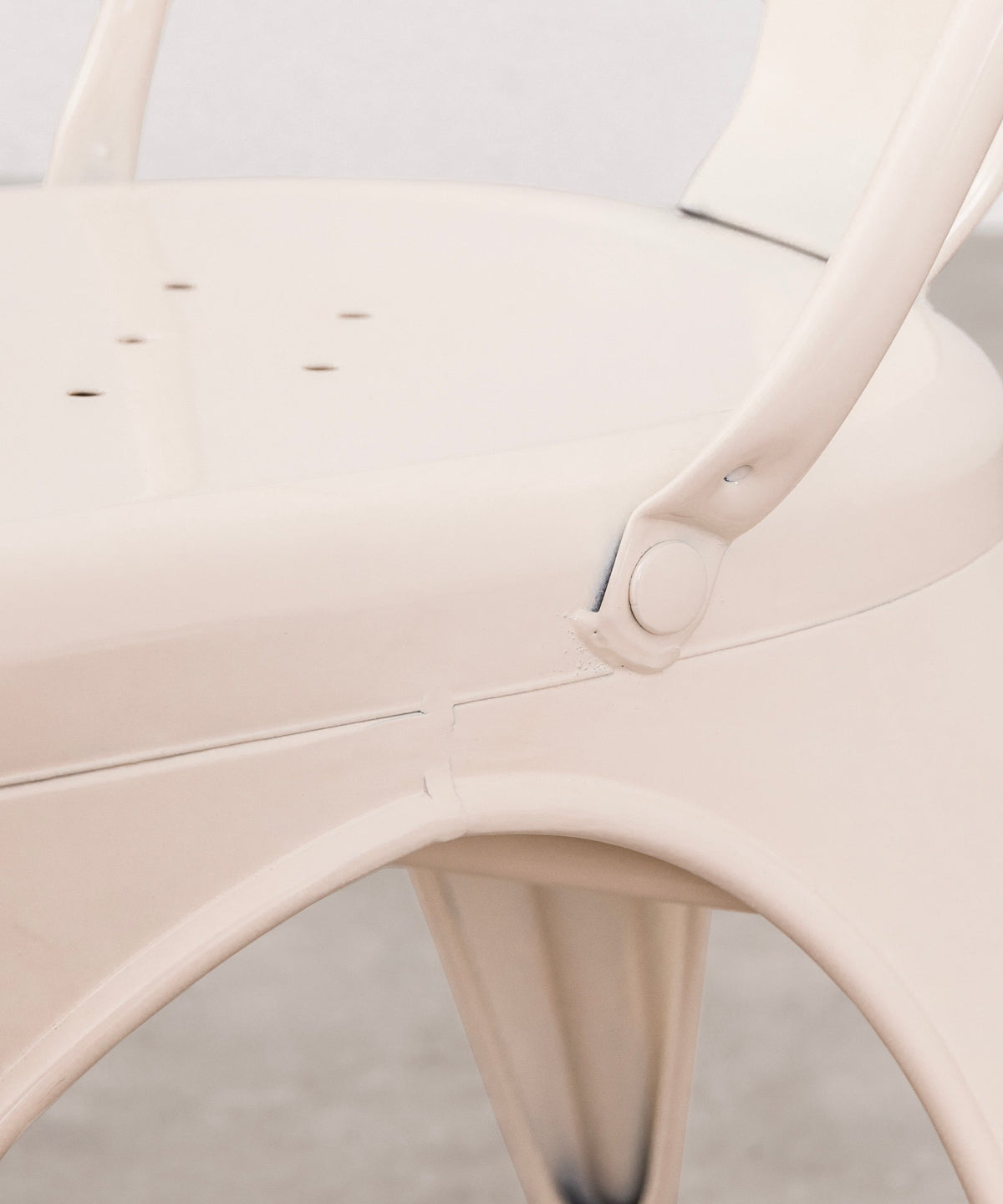 Chaise de salle à manger en métal Tolik