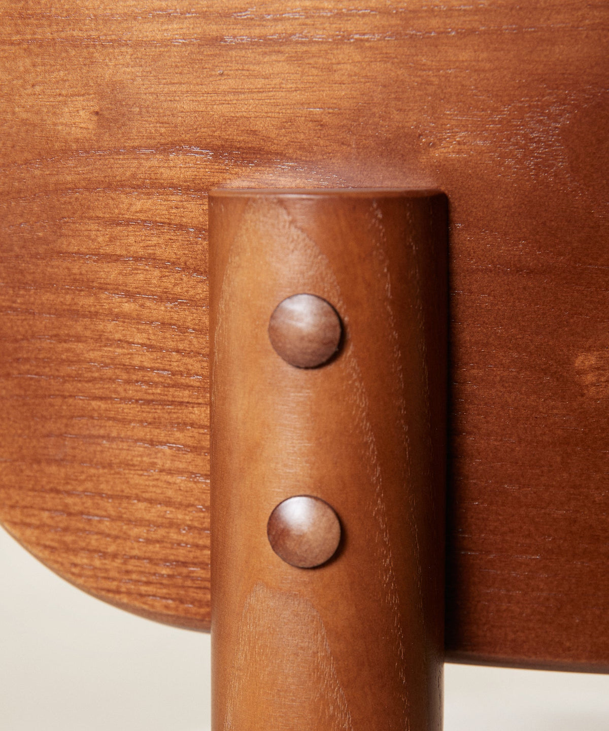 Chaise de salle à manger en bois rembourrée Bianca