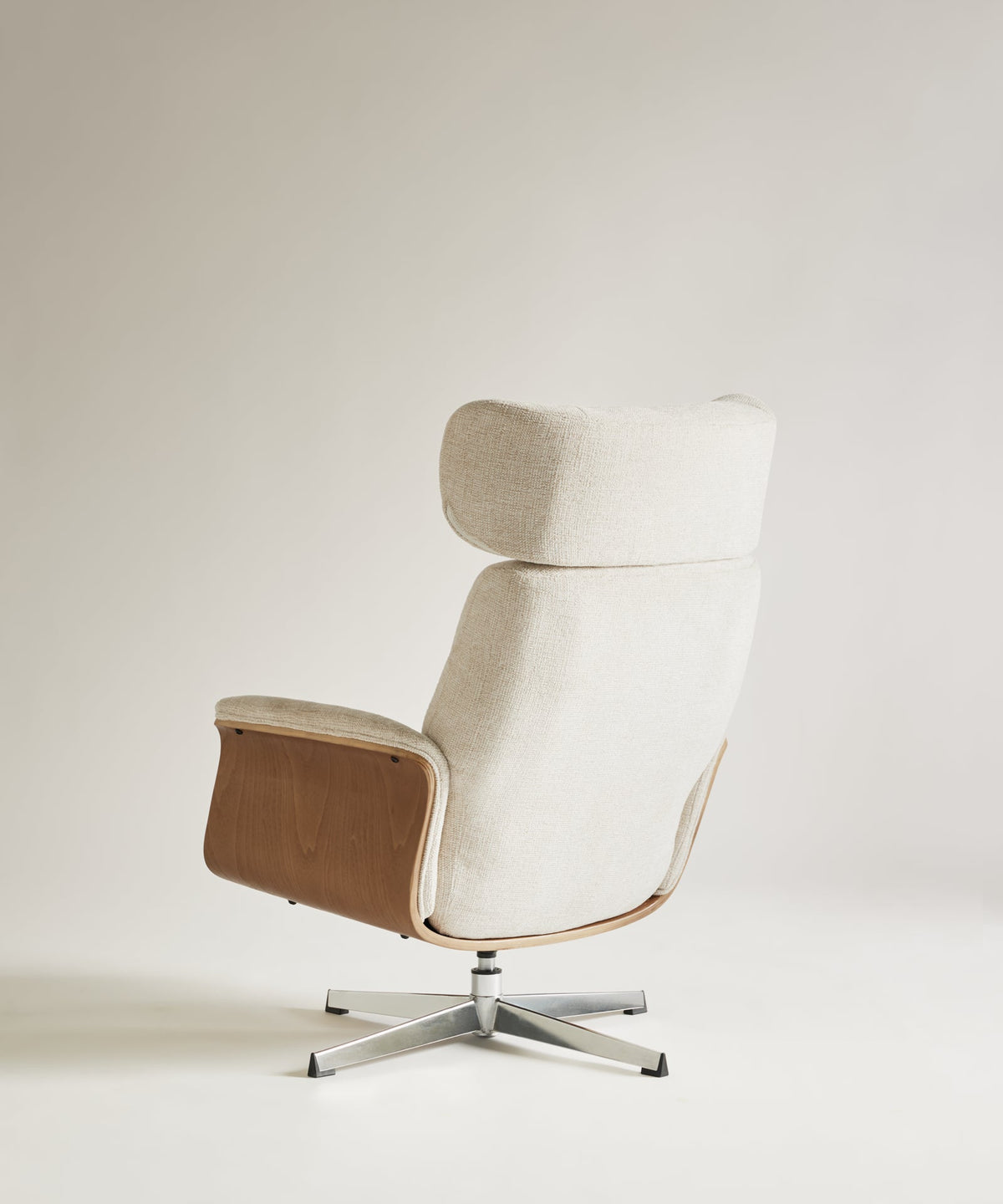 Fauteuil inclinable en bois et rembourré avec repose-pieds Osaka