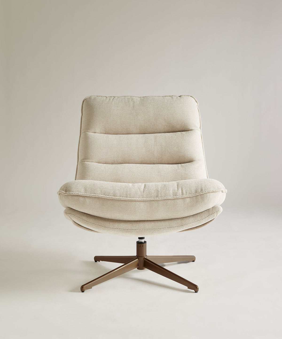 Fauteuil pivotant en tissu Allie
