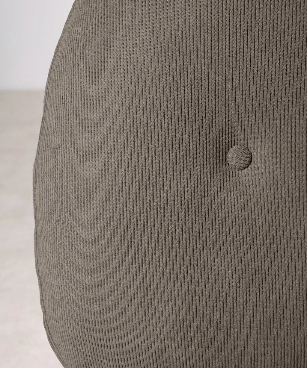 Fauteuil rotatif rembourré en velours côtelé Orbit