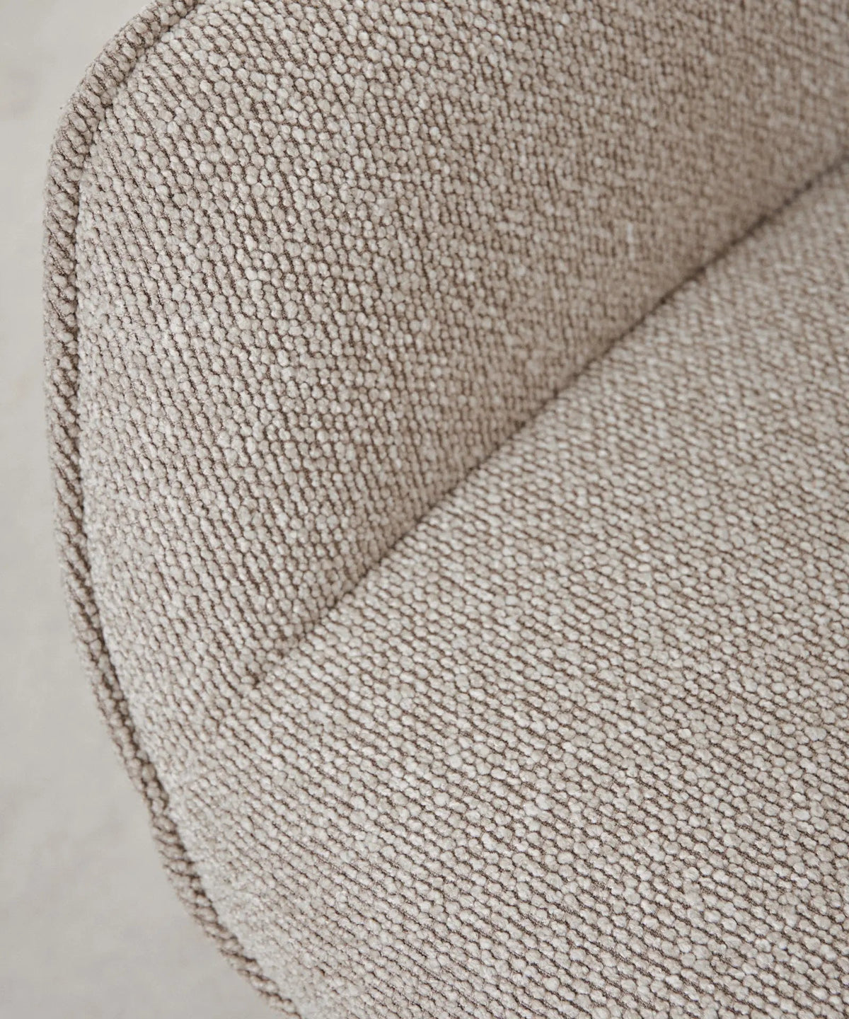 Fauteuil rotatif de tissu bouclé Elsa