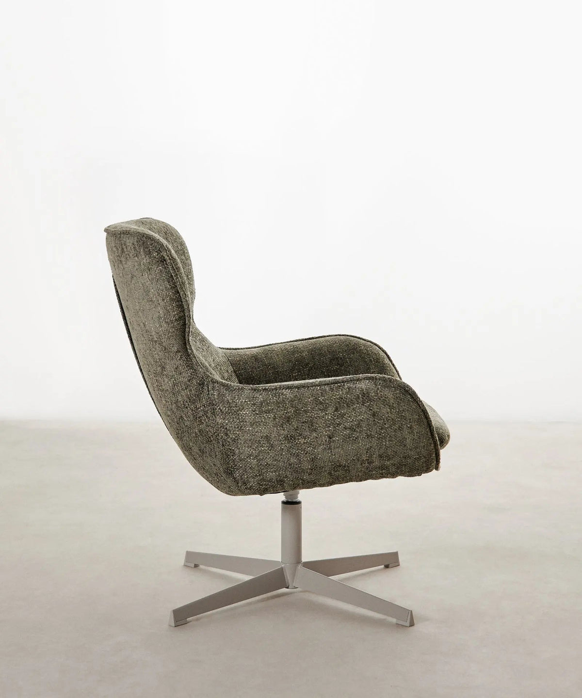 Fauteuil rotatif en tissu doux Norden