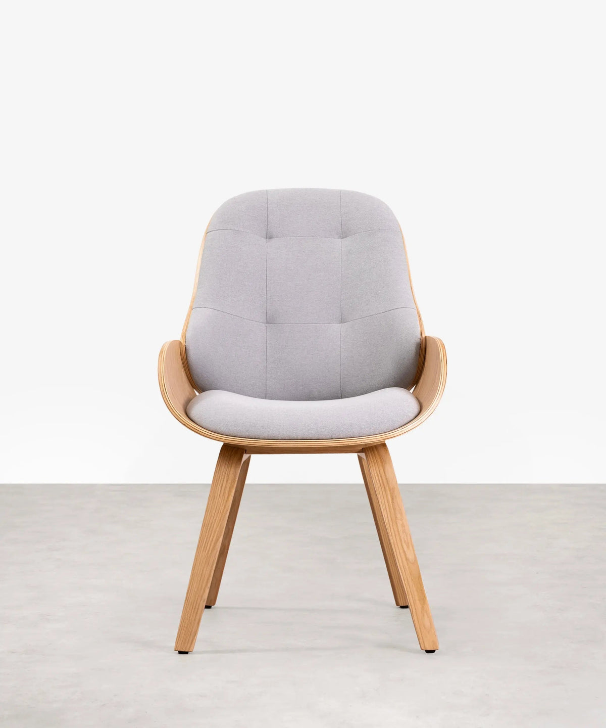 Fauteuil en bois rembourré en tissu et lin avec repose-pieds Benson
