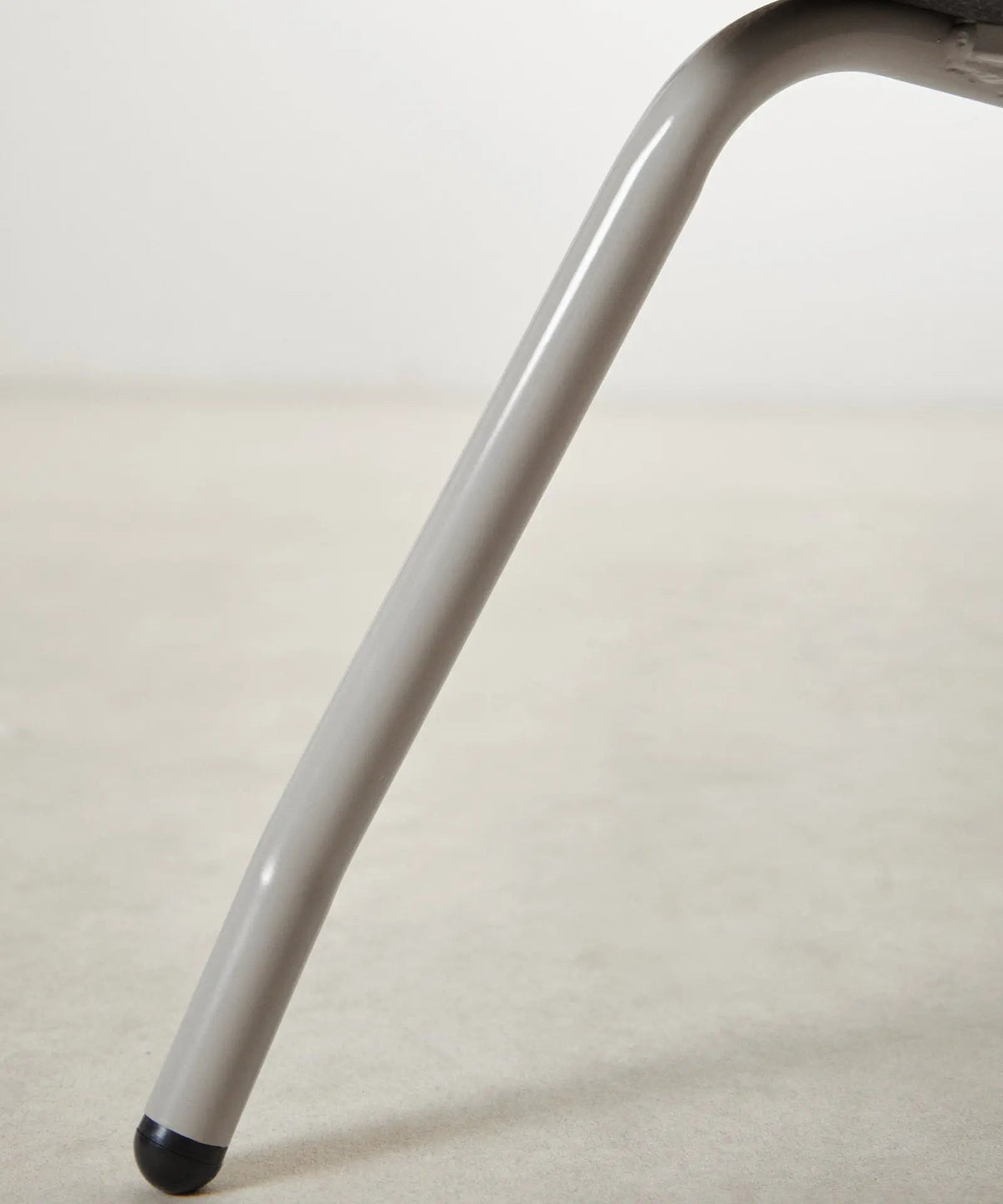 Fauteuil Revêtu de Tissu Bouclé avec Repose-Pieds Elska