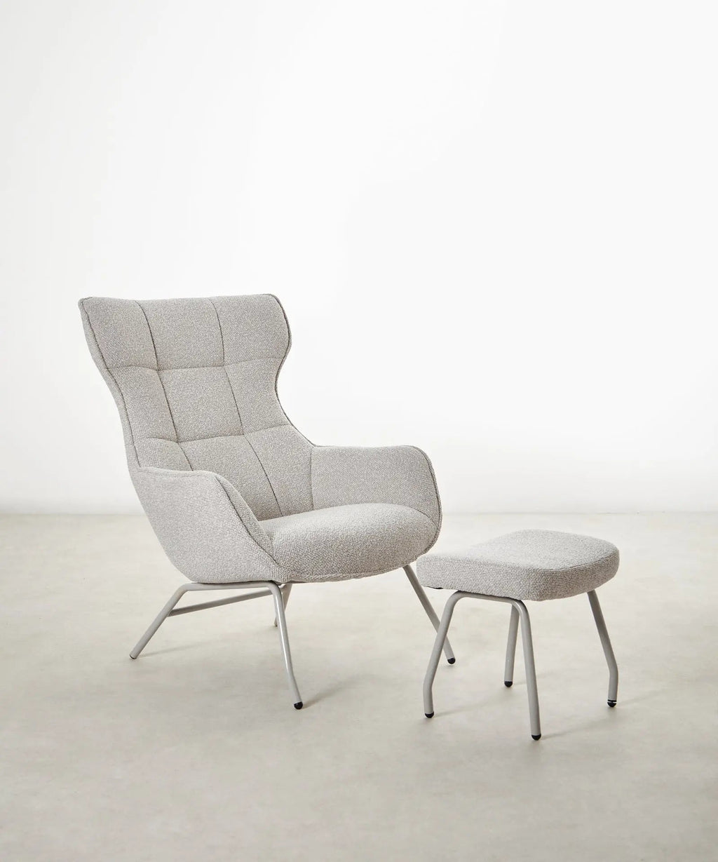 Fauteuil Revêtu de Tissu Bouclé avec Repose-Pieds Elska