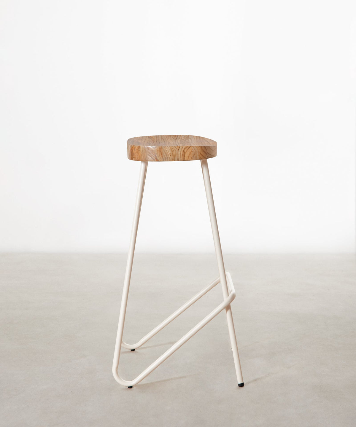 Tabouret haut en acier et bois Kai