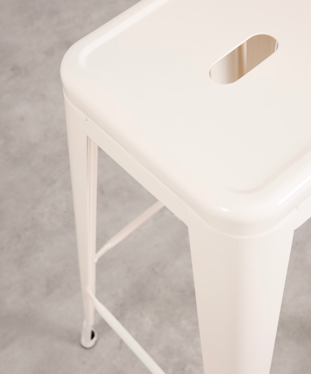 Tabouret haut en métal Tolik