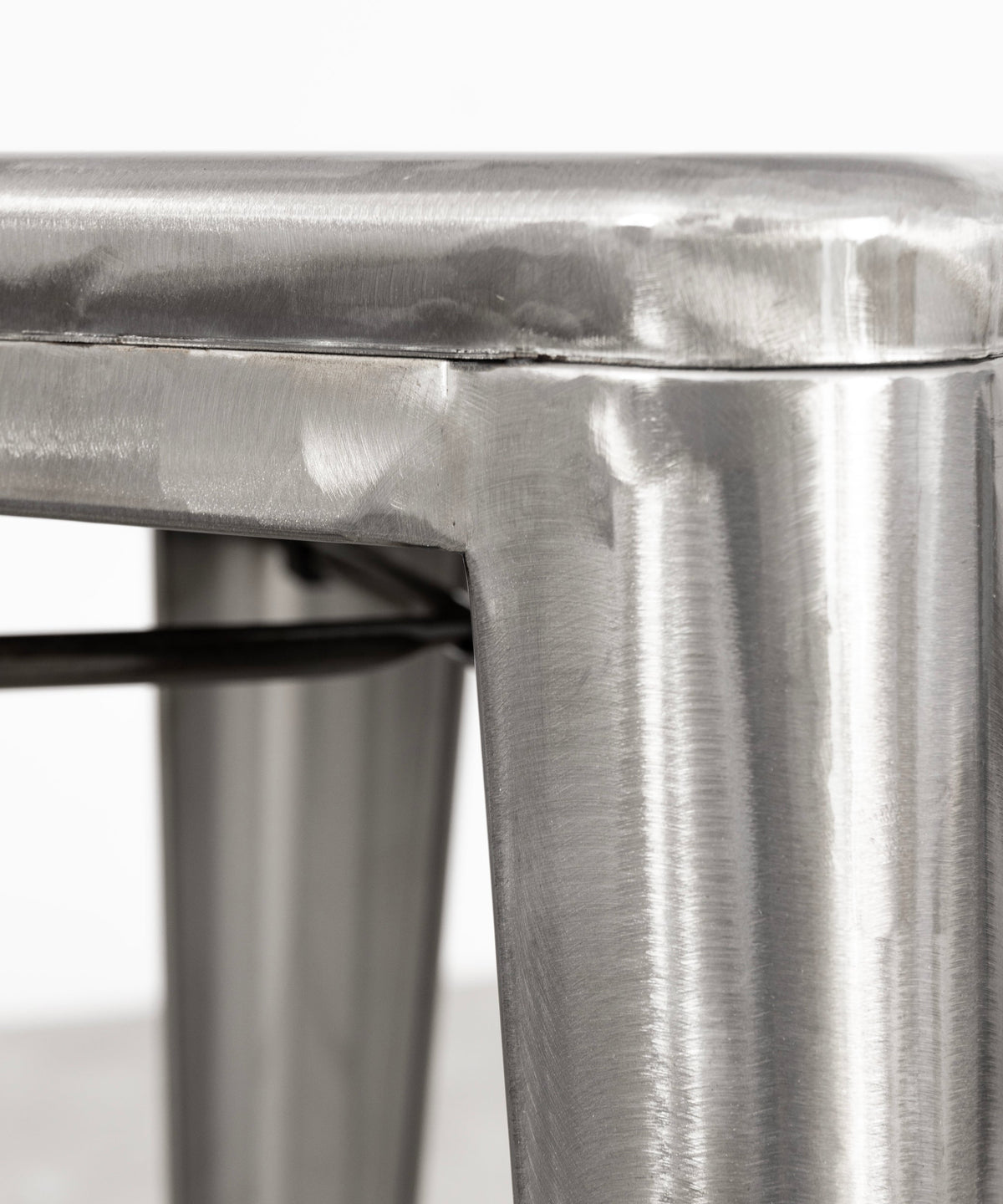 Tabouret haut en métal Tolik - Polished Edition
