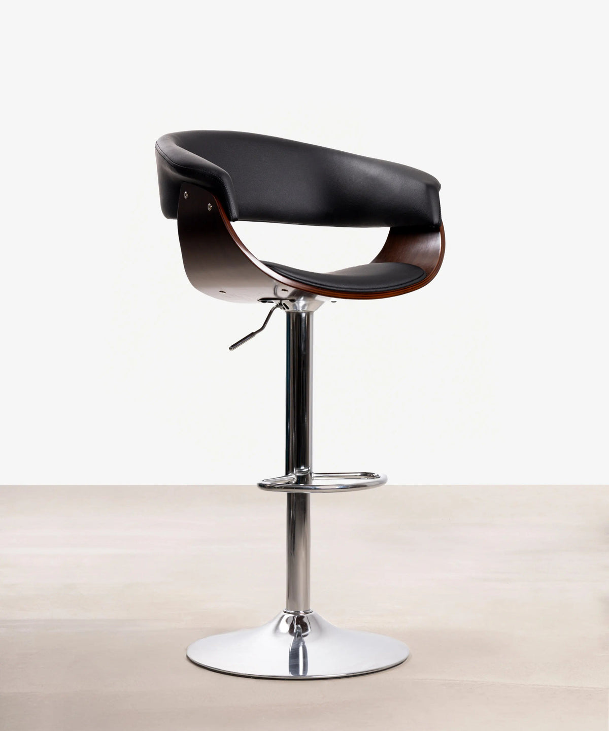 Tabouret réglable en bois et similicuir Beckett