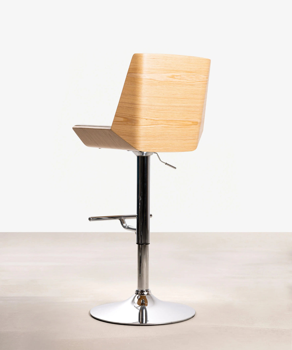 Tabouret réglable en bois et similicuir Lyssa