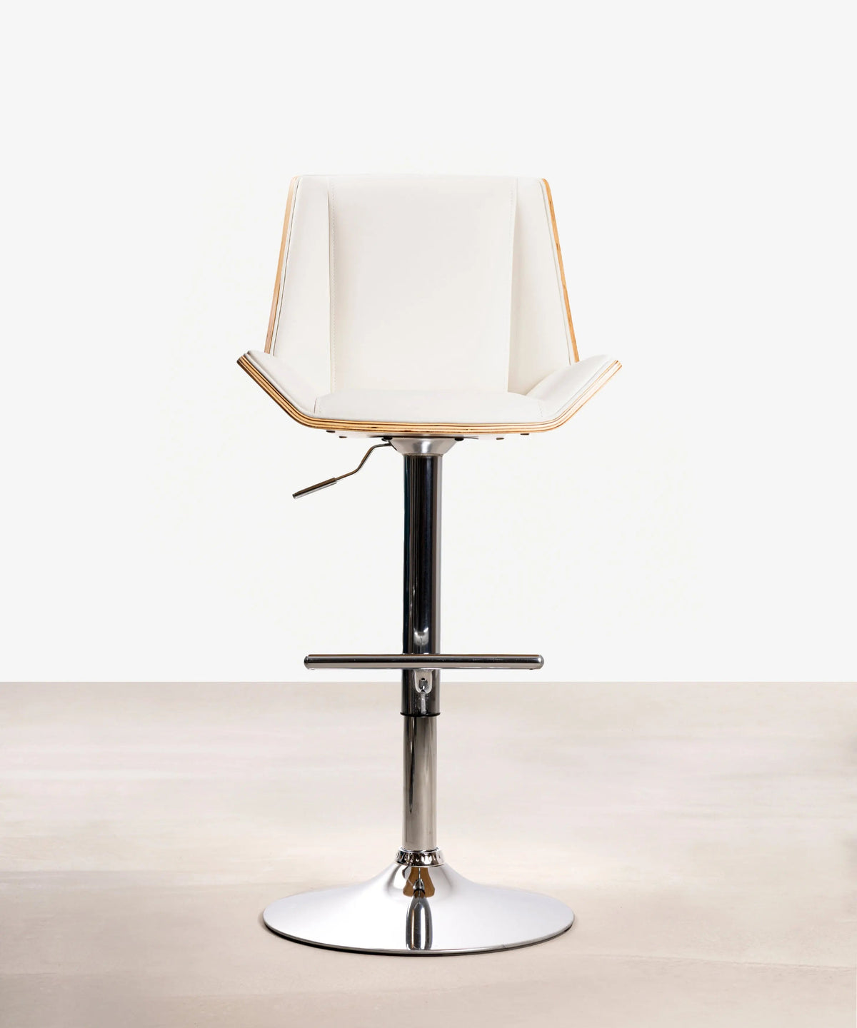 Tabouret réglable en bois et similicuir Lyssa